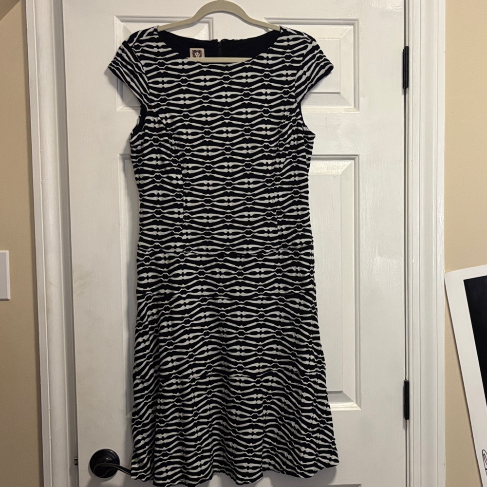Anne Klein Black and White Geometric Midi Dress